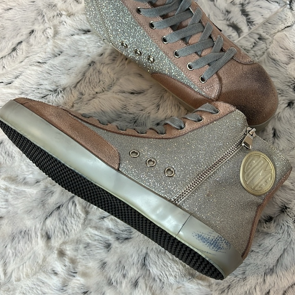 Golden glitter  sneakers - Picture 13 of 16